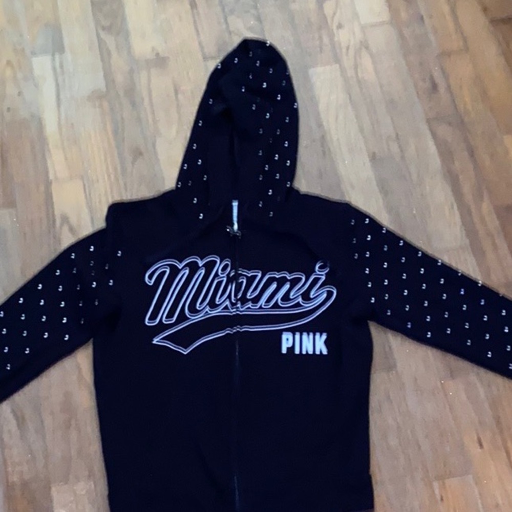 HTF Pink by V.S. Black w/Rhinestones Miami in white l stunning hoodie w/zip